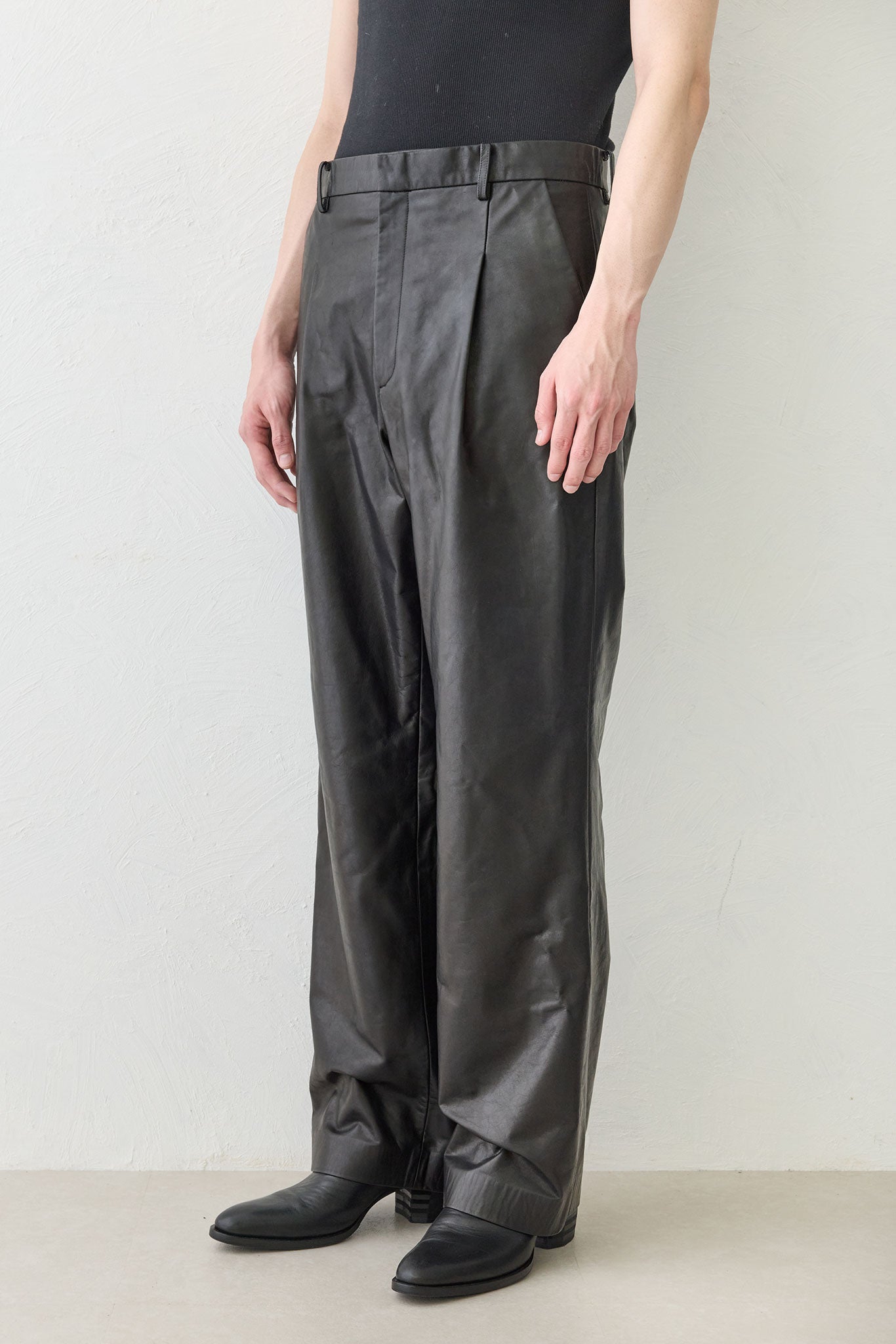 VALAADO BAG チャコール 44(M) VALAADO BAG チャコール 44(M) VALAADO BAG チャコール 44(M) VALAADO
