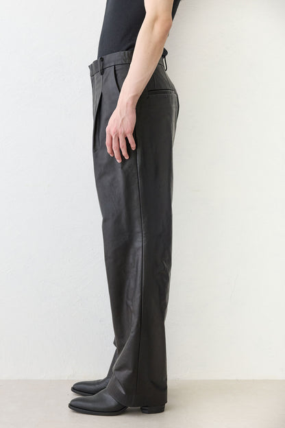 O / OILED LEATHER - BLACK